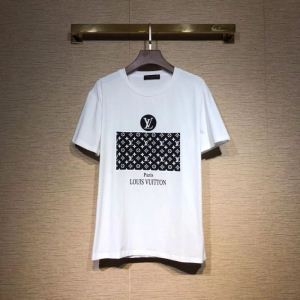 大人っぽい印象が素敵 LOUIS VUITTON ルイ ヴィトン 半袖Tシャツ 2色可選 安心の関税送料込 19SS 新作