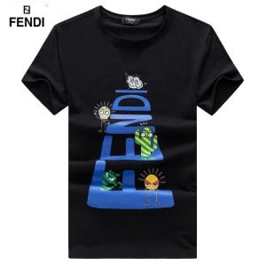 カジュアルな雰囲気があり FENDI フェンディ 半袖Tシャ...