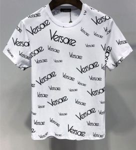 2019春新作正規買付 国内配送 春夏新作完売雑誌掲載 VERSACE ヴェルサーチ 半袖Tシャツ 2色可選