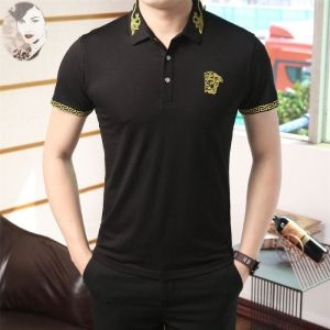 半袖Tシャツ 3色可選 夏に通勤などに大活躍 最速！ブーム当確の2019春夏トレンド VERSACE ヴェルサーチ