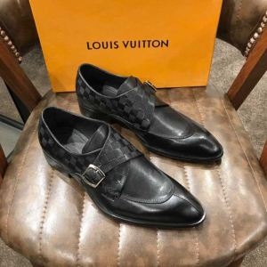 LOUIS VUITTONビジネスローファースーパーコピーヴィトンシューズコピー　活力溢れる　2色選択可　足に優しい革靴　大人カジュアル