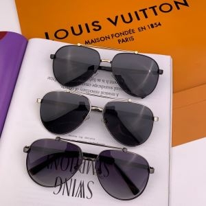 HOT新作登場　LOUIS VUITTONスーパーコピー通販...