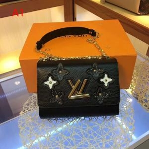 春夏で人気の限定新作 2019年春夏のトレンドの動向 ルイ ヴィトン LOUIS VUITTON ショルダーバッグ 3色可選