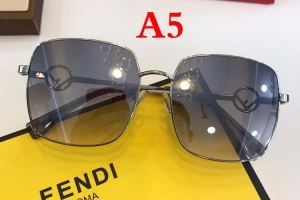 夏らしい新作登場　FENDI スーパーコピーフェンディ コピーサングラス男女兼用　一年中毎日使用可能　実用的なギフト