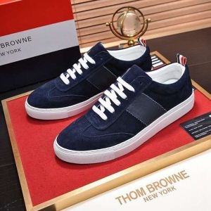 THOM BROWNE トムブラウン ランニングシューズ 2色可選 2019春夏にも引き続き大活躍！ 春夏で人気の限定新作