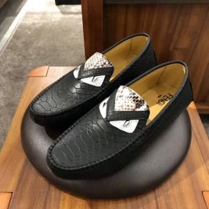 2色可選 カジュアルシューズ  春物１点限りVIP顧客セール  19春夏正規品保証 FENDI フェンディ