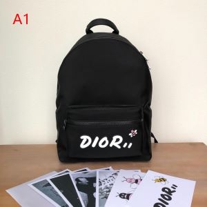 人気セール高品質　Diorリュックスーパーコピー　大容量便利...