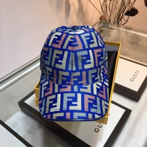 ベースボールキャップ 2色可選 19SS 待望の新作カラー 顧客セール大特価早い者勝ち フェンディ FENDI