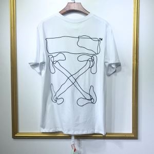 カジュアルなのに高感度が高く  Ｔシャツ/シャツ  Off-White オフホワイト  2019年春夏のトレンドの動向