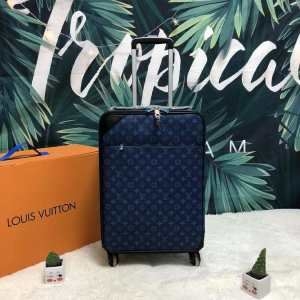 ルイ ヴィトン LOUIS VUITTON  大人っぽい印象...