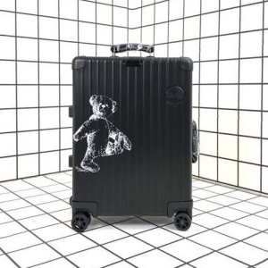 Rimowa  リモワ  トランク   2019夏に意外と人...