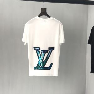 イメージが強いブランド　LOUIS VUITTON半袖tシャ...