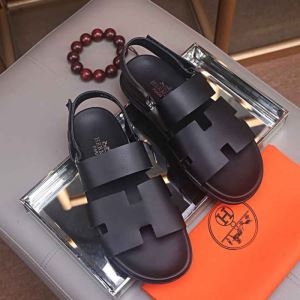 エルメス HERMES メンズ サンダル 春夏に一番ぴったりしたアイテム コピー 相性抜群 ブラック 通勤通学 高品質 H191382ZH02420