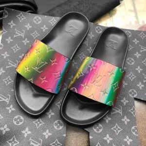 ルイヴィトン Louis Vuitton メンズ サンダル 抜群な存在感があるアイテム コピー モノグラム カラフル 大注目 品質保証