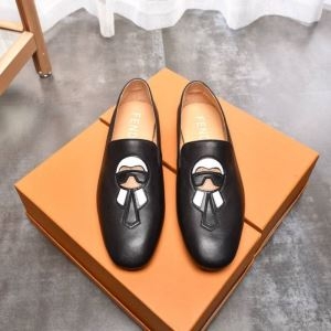 フェンディ FENDI カジュアルシューズ 2019春夏トレンドファッション新作 引き続き人気のアイテム