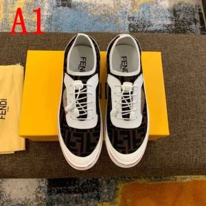 フェンディ FENDI ランニングシューズ 2色可選 19S...