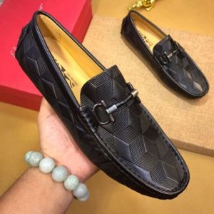 2019年春夏のトレンドの動向 顧客セール大特価早い者勝ち サルヴァトーレフェラガモ FERRAGAMO カジュアルシューズ