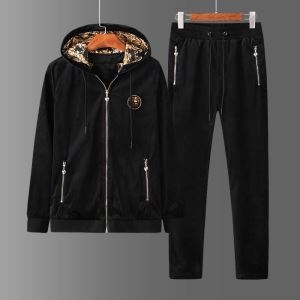 VERSACE メンズ セットアップ 幅広く合わせやすい ヴェルサーチ スーパーコピー ブラック プリント シンプル 最安値