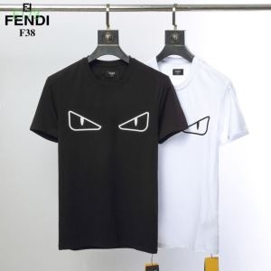 FENDI フェンディ メンズ ｔシャツ 抜群な着回しで大活躍 BAG BUGS バッグ バグズ コピー 黒白２色 最安値 FAF532A78JF0GME