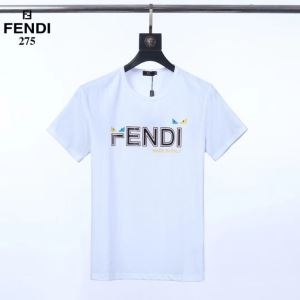 可愛さも個性も出すコレクション FENDI フェンディ ｔシ...