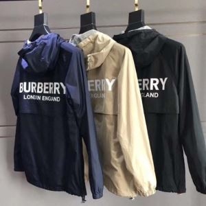 バーバリー コート コピー 落ち着いた色味たっぷりした限定品 大人気 Burberry メンズ ロゴ入り 多色可選 デイリー お買い得