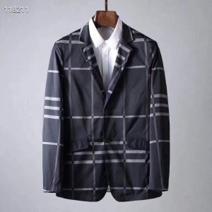大人ファッションで極上の限定新作 Burberry バーバリー スーツ メンズ コピー 上質 ブラック ホワイト オフィス セール