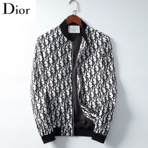 DIOR OBLIQUE ãƒ‡ã‚£ã‚ªãƒ¼ãƒ« ãƒ¡ãƒ³ã‚º ã‚¸ãƒ£ã‚±ãƒƒãƒˆ é˜²å¯’ã¨ã‚ªã‚·ãƒ£ãƒ¬ã‚’ä¸¡ç«‹äººæ°—æ–°å“ ã‚³ãƒ”ãƒ¼ ãƒ›ãƒ¯ã‚¤ãƒˆ å¤§æ³¨ç›® æ—¥å¸¸ ã‚³ãƒ¼ãƒ‡ æœ€ä½Žä¾¡æ ¼