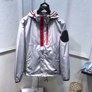 国内入手困難2019秋冬新作 モンクレール MONCLER ...