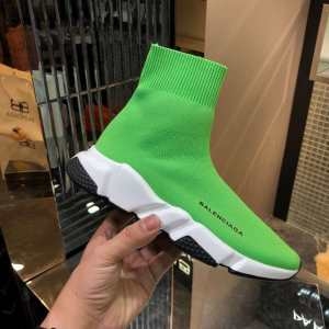 開始1分で完売の大人気秋冬話題作 BALENCIAGA Speed Trainer 男女兼用 バレンシアガ スピードトレーナー メンズ スニーカー 透湿?防水素材採用モデルをご紹介