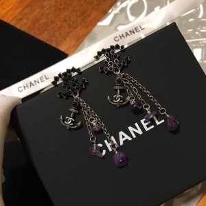 シャネル イヤリング 新作 耳元のお洒落なアクセントのある限定品 コピー CHANEL 格安 レディース ブラック コーデ セール