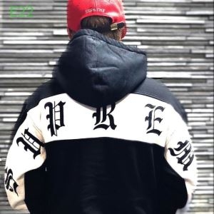 冬を彩る2019SS新作 Supreme  Old English stripe zip  2色可選  パーカー 暖かさと軽い着心地を両立させている