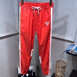 ヴェルサーチ パンツ メンズ スポーティなイメージが見せる限...