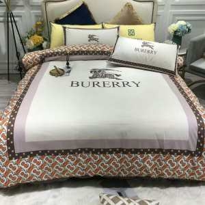 バーバリー BURBERRY 寝具4点セット 秋らしいモード...