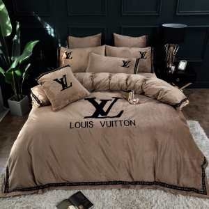 2019年秋冬コレクションを展開中 ルイ ヴィトン LOUIS VUITTON 寝具4点セット冬をおしゃれに飾る新作