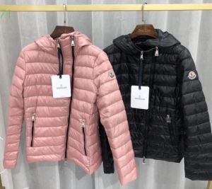 シルエットをキレイに見せる冬新作 MONCLER 【2019...