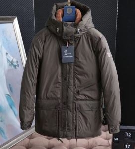 モードな秋冬新作ブームの火付け役 MONCLER モンクレー...