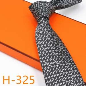 エルメス気になる2019年秋のファッション HERMES ネクタイ 2色可選 秋冬とれんど新品目立ち