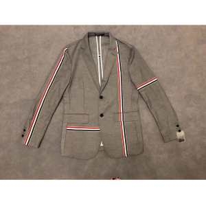 これさえ押さえればOK！ THOM BROWNE スーツ 2...