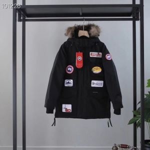 ダウン メンズ CANADA GOOSE 保温性とおしゃれ感...