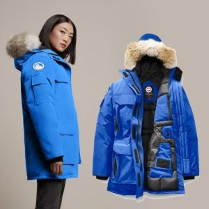 カナダグース CANADA GOOSE ダウンジャケット シ...