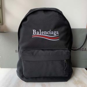 バックパック バレンシアガ 大人ナチュラル感を演出 メンズ BALENCIAGA コピー ブラック ネイビー コーデ 完売必至 5032219WB451000