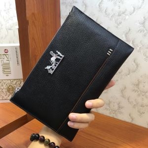 HERMES メンズ クラッチバッグ シックなムードを盛り上...