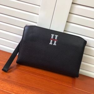 HERMES クラッチバッグ メンズ エレガンスを引き立てる...