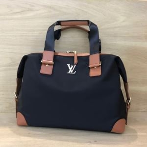 ルイヴィトン トートバッグ 新作 シックなコーデに不可欠 2019人気 メンズ Louis Vuitton コピー ブラック 通勤通学 最安値