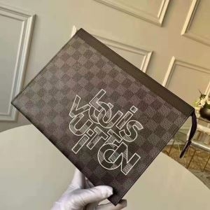 コーデをより洗練させるアイテム Louis Vuitton クラッチバッグ ルイ ヴィトン バッグ コピー メンズ コーヒー おしゃれ 最高品質