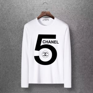 2019年秋冬コレクションを展開中 シャネル CHANEL ...