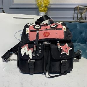 PRADA プラダ バックパック レディース 魅力的なスタイ...