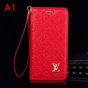 4色可選 2019年秋冬コレクションを展開中 今年の秋冬の大人気作品 ルイ ヴィトン LOUIS VUITTON ケータイケース