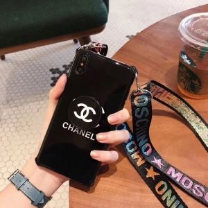 2色可選 この秋発売した新作を取り入れる 王道級2019秋冬新作発売 シャネル CHANEL ケータイケース