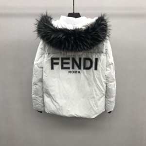 フェンディ ストレスを感じにくい極上の着心地   FENDI 新年度が始まり、秋冬新作がご用意 ダウンジャケット メンズ  国内入手困難2019秋冬新作